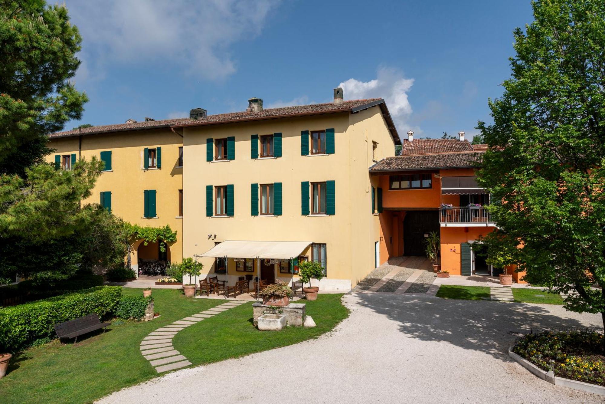 Agriturismo La Filanda Manerba del Garda Ngoại thất bức ảnh